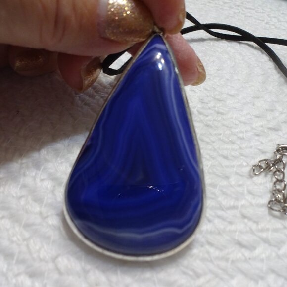 Gorgeous DEEP PURPLE BOTSWANA AGATE Handmade Sterling 925 Pendant/Cord #975C - Picture 2 of 3